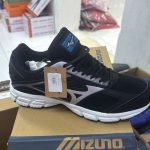 حذاء جري اصليMIZUNO
