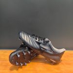 حذاء كرة قدم براغي Mizuno