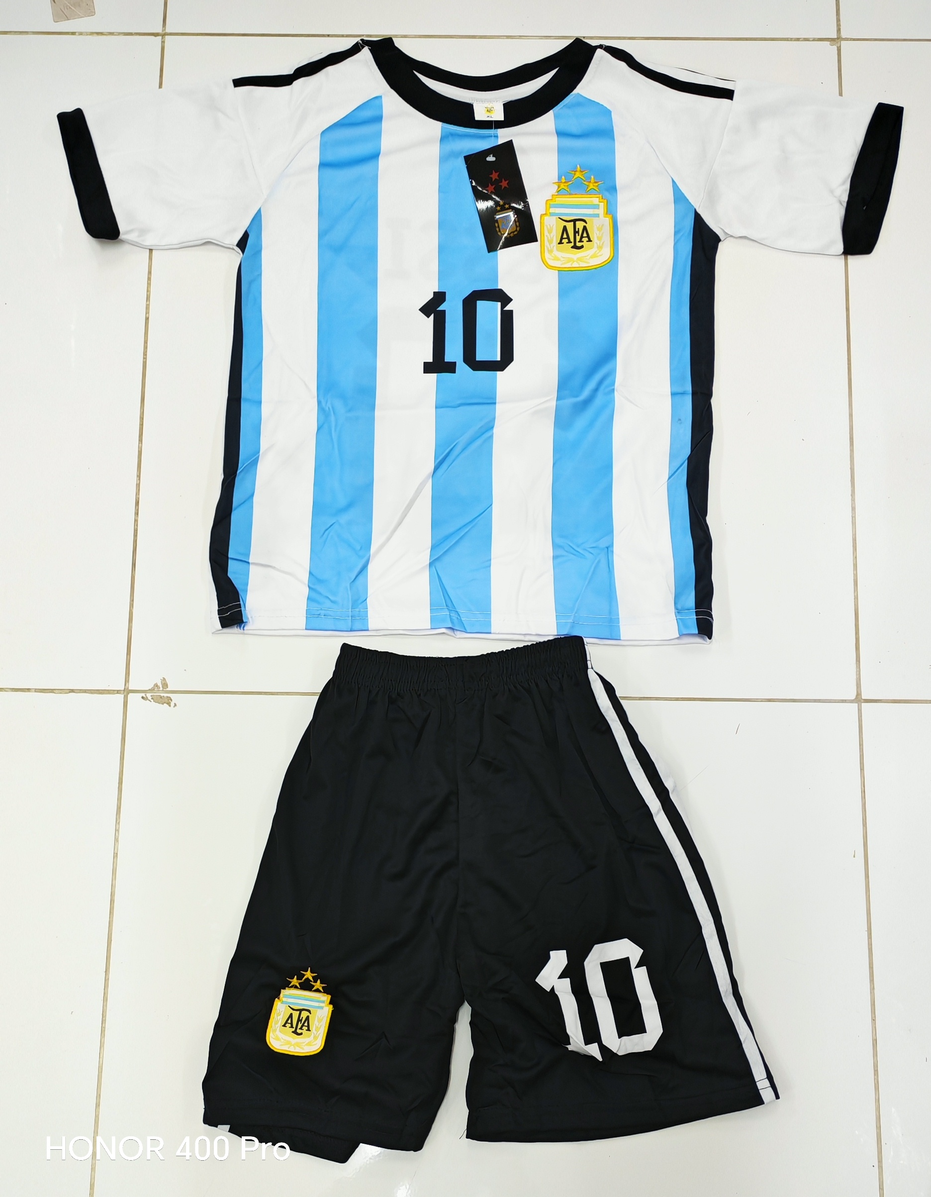 IMG_20260816_200629_edit_250530745963126 لبسة اطفال منتخب الارجنتين ميسي - الصورة 1
